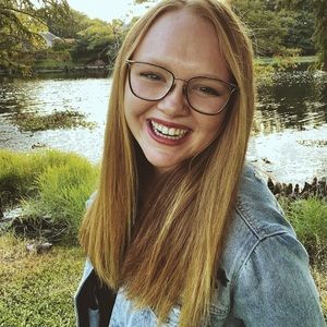 Meet your Posher, Mae